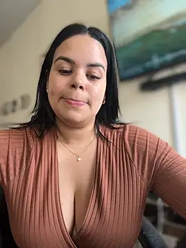 AliceStarshine online show from November 4, 2025, 2:54 pm