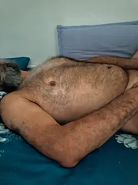 hotdaddy4alll online show from July 13, 2026, 4:28 pm