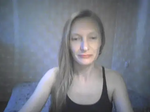 Snapshot of LunaBelle2 chatting on July 15, 2026, 6:15 pm LunaBelle2 online show from July 15, 2026, 6:15 pm