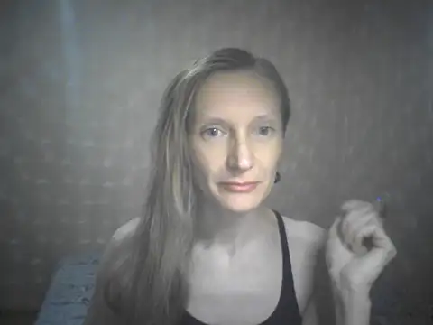 Snapshot of LunaBelle2 chatting on July 12, 2026, 7:15 pm LunaBelle2 online show from July 12, 2026, 7:15 pm