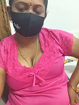 Snapshot of tamilrose143 chatting on July 18, 2026, 12:47 pm tamilrose143 online show from July 18, 2026, 12:47 pm