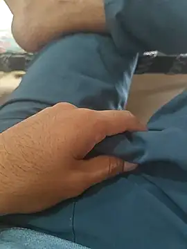 hugedick177777 online show from July 7, 2026, 7:56 am