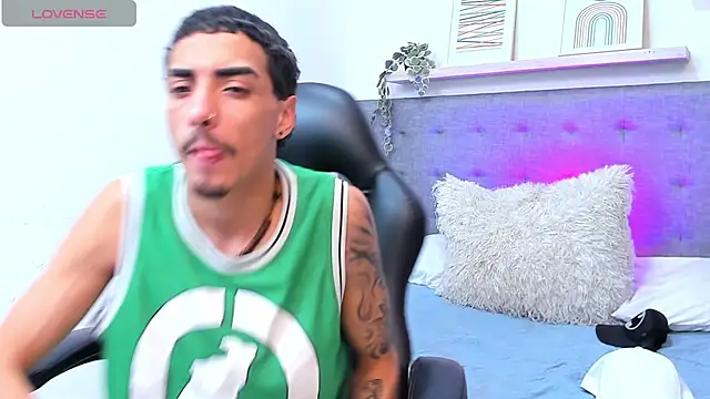Snapshot of BriianOConner chatting on July 12, 2026, 4:35 am BriianOConner online show from July 12, 2026, 4:35 am
