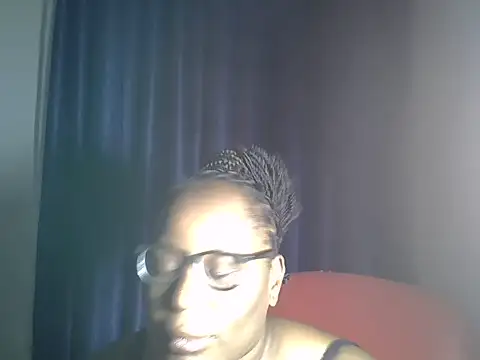 Prettyfai7 online show from July 7, 2026, 9:51 pm