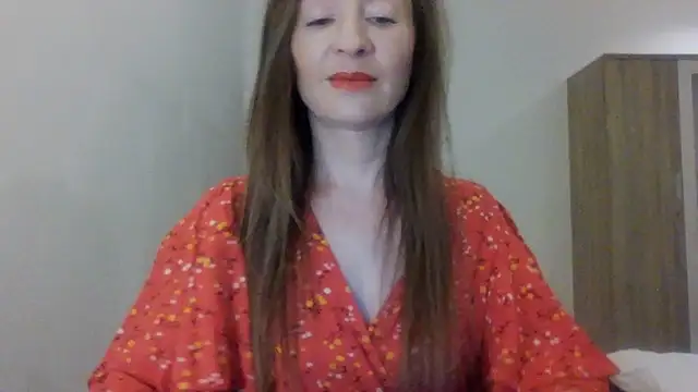 Sweet Poeme online show from July 16, 2026, 1:52 pm