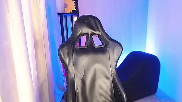 YorYo hot online show from July 12, 2026, 12:50 pm