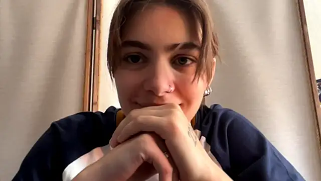 JolynNelles online show from July 10, 2026, 7:52 am