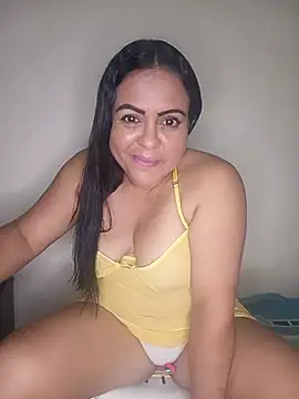 Snapshot of Hotpeppermint chatting on July 13, 2026, 4:01 am Hotpeppermint online show from July 13, 2026, 4:01 am