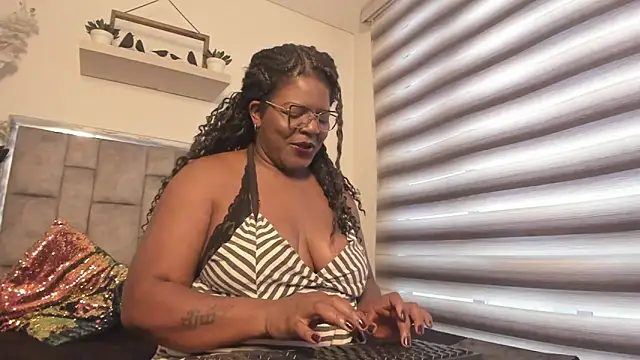 Snapshot of GIGI_CAMPBEL chatting on July 15, 2026, 12:34 pm GIGI CAMPBEL online show from July 15, 2026, 12:34 pm
