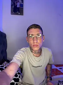 liam carter2 online show from July 11, 2026, 9:04 pm