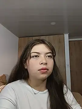 LoveShae- online show from July 14, 2026, 11:27 am