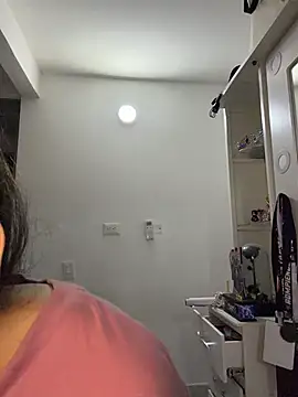 soymagdavega  online show from July 11, 2026, 3:18 am