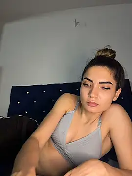 soymagdavega  online show from July 12, 2026, 12:06 pm