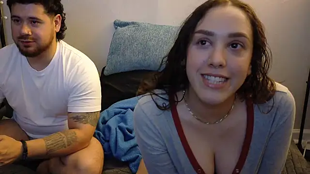 Snapshot of cutiecouple9396 chatting on July 27, 2026, 1:23 am cutiecouple9396 online show from July 27, 2026, 1:23 am