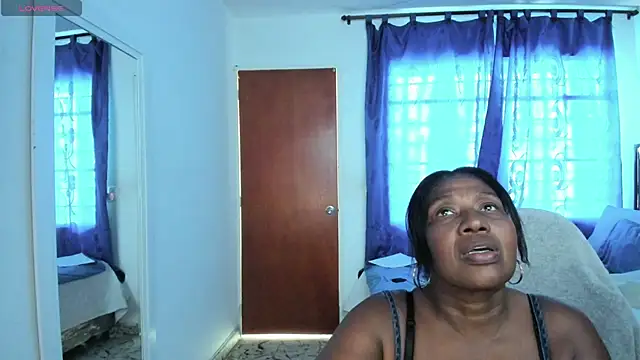 Snapshot of LupeAdams chatting on March 13, 2026, 4:56 pm LupeAdams online show from March 13, 2026, 4:56 pm
