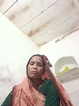 Snapshot of Vineeta_hot10 chatting on July 17, 2026, 5:32 pm Vineeta hot10 online show from July 17, 2026, 5:32 pm