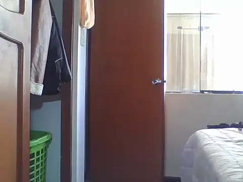 Snapshot of greys008 chatting on July 14, 2026, 1:50 pm greys008 online show from July 14, 2026, 1:50 pm