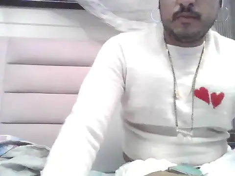 Snapshot of BongMarleyBomb chatting on July 13, 2026, 9:41 am BongMarleyBomb online show from July 13, 2026, 9:41 am