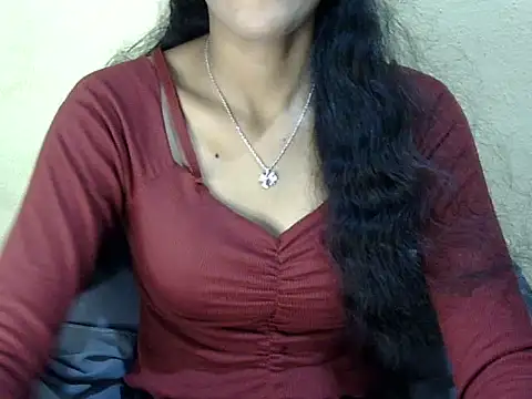 Snapshot of Hayat_K chatting on July 17, 2026, 12:52 am Hayat K online show from July 17, 2026, 12:52 am