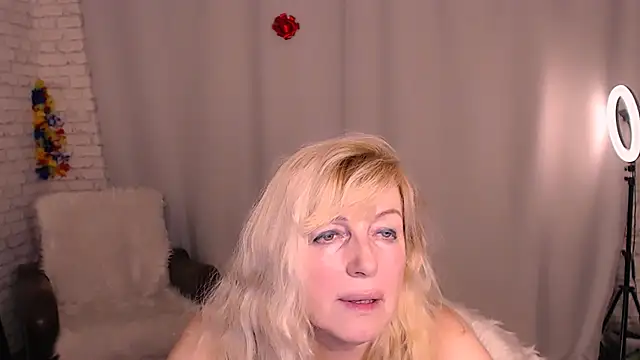 Samantha Si online show from January 18, 2025, 3:05 pm