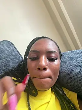 cocoacurves online show from July 16, 2026, 6:54 am