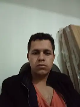 Snapshot of maribondote chatting on July 14, 2026, 11:22 pm maribondote online show from July 14, 2026, 11:22 pm