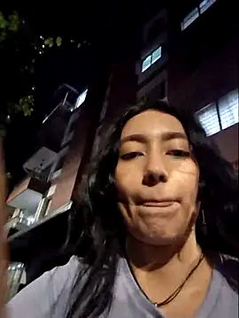 Snapshot of Evelyn_outdoors chatting on July 16, 2026, 2:08 am Evelyn outdoors online show from July 16, 2026, 2:08 am