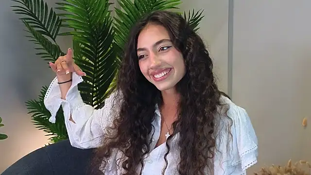 MarniCzekanski online show from July 16, 2026, 1:30 pm