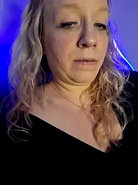 Snapshot of XxMs_StarzxX chatting on January 27, 2025, 3:04 am XxMs StarzxX online show from January 27, 2025, 3:04 am