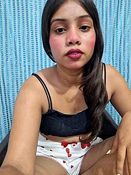 Snapshot of HYE-JANVI chatting on July 17, 2026, 4:32 am HYE-JANVI online show from July 17, 2026, 4:32 am