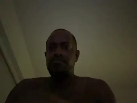 Snapshot of A1KinG415 chatting on August 4, 2026, 3:55 am A1KinG415 online show from August 4, 2026, 3:55 am