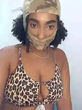 Snapshot of Neferttitt chatting on July 22, 2026, 12:56 am Neferttitt online show from July 22, 2026, 12:56 am