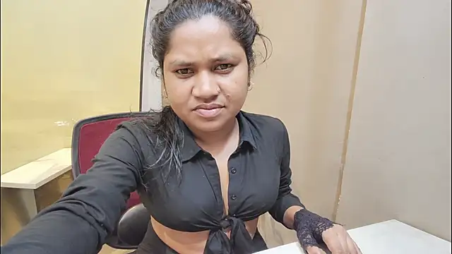 Snapshot of Hasina_shekh chatting on July 17, 2026, 5:32 pm Hasina shekh online show from July 17, 2026, 5:32 pm