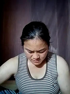 Snapshot of Hot-wet chatting on July 18, 2026, 8:34 am Hot-wet online show from July 18, 2026, 8:34 am