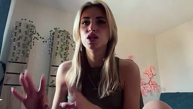 Rossy S online show from July 23, 2026, 3:26 am