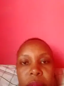 Snapshot of lindafaithke chatting on August 6, 2026, 10:32 am lindafaithke online show from August 6, 2026, 10:32 am