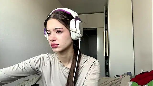 NicolleBarreto online show from July 22, 2026, 4:58 am