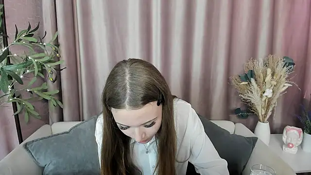 TerriPascale online show from July 24, 2026, 1:51 pm