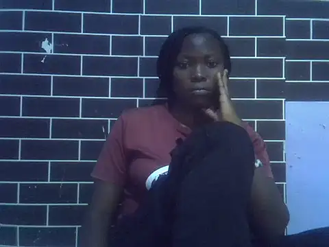 Snapshot of prettydivabloom chatting on August 2, 2026, 1:09 pm prettydivabloom online show from August 2, 2026, 1:09 pm