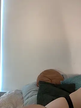 IvyValentine online show from October 23, 2025, 7:01 pm