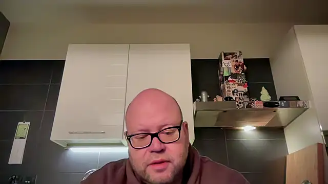 theitalianbear online show from March 26, 2026, 3:49 am