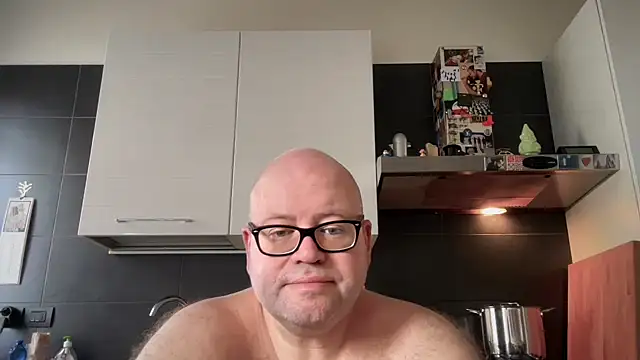 theitalianbear online show from September 22, 2025, 3:40 pm