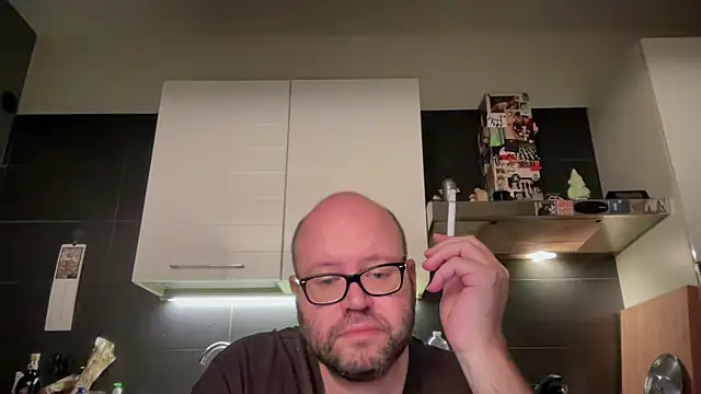 Snapshot of theitalianbear chatting on October 10, 2025, 8:31 pm theitalianbear online show from October 10, 2025, 8:31 pm