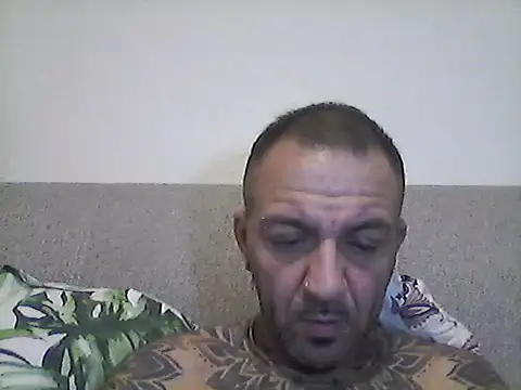 Snapshot of MagicStickBoy chatting on July 13, 2026, 7:02 pm MagicStickBoy online show from July 13, 2026, 7:02 pm
