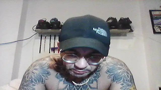 Snapshot of MagicStickBoy chatting on July 12, 2026, 9:21 am MagicStickBoy online show from July 12, 2026, 9:21 am