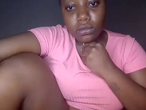 Snapshot of BerryyBliss chatting on July 31, 2026, 11:46 pm BerryyBliss online show from July 31, 2026, 11:46 pm