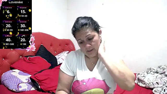 sexy jhoan88 online show from May 15, 2026, 11:47 pm