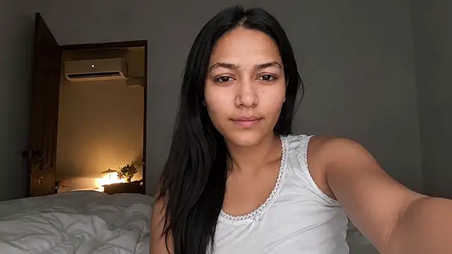 Shraddha926 online show from July 26, 2026, 4:41 am