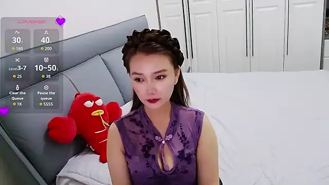 Snapshot of LucyLin-d2 chatting on July 27, 2026, 7:48 am LucyLin-d2 online show from July 27, 2026, 7:48 am