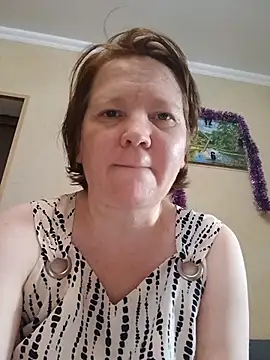 Renata Dell online show from July 28, 2026, 2:13 pm